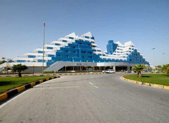 تور کیش هتل پارمیس ۱۴۰۱ | قیمت تور هتل پارمیس کیش 1401