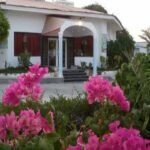 نمای بیرونی هتل سیمرغ کیش