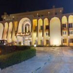 نمای بیرونی هتل آفتاب شرق کیش