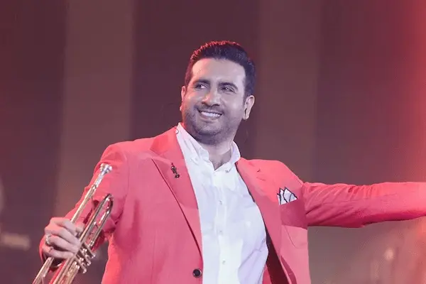 کنسرت امید حاجیلی 1 تاریخ و محل برگزاری کنسرت امید حاجیلی در کیش